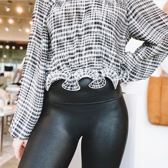 C/MEO Collective Ruffle Top - Picture 2 of 9